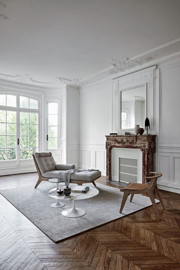 Mesa Saarinen Round Side -348835
