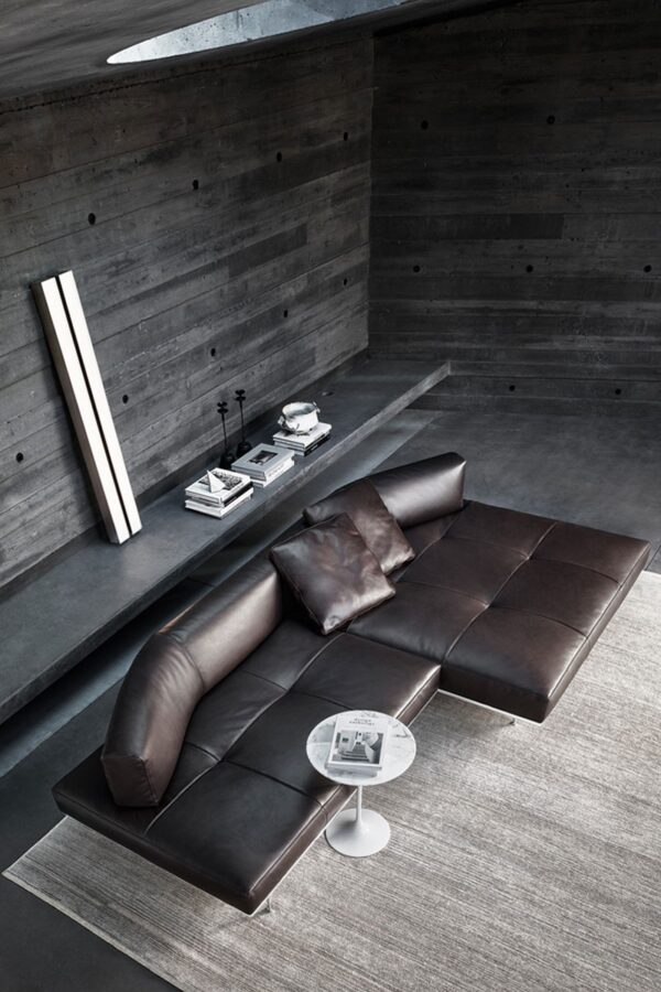 Mesa Saarinen Round Side -348838