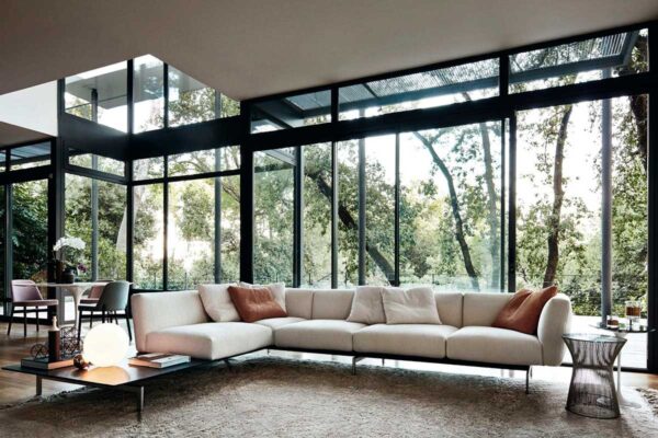 Mesa Saarinen Round Side -348721