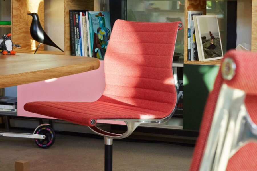 Eames House Bird-372155