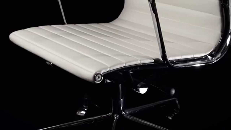 Sillón Aluminium Chair EA 124 Piel-123531