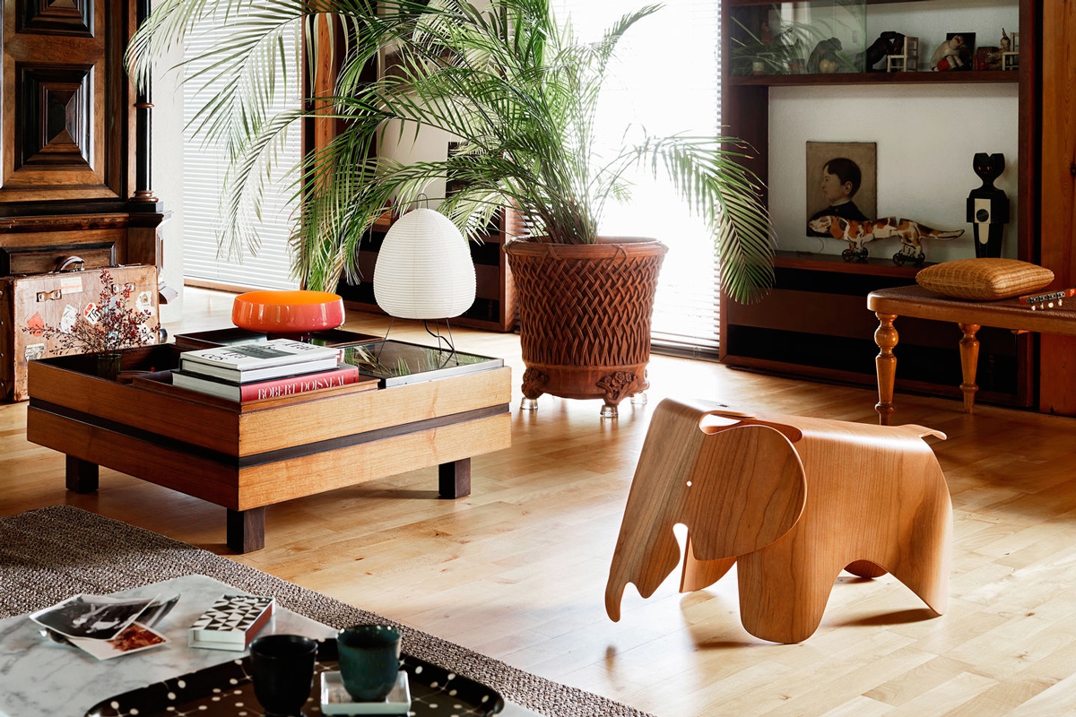 Eames Elephant-247495