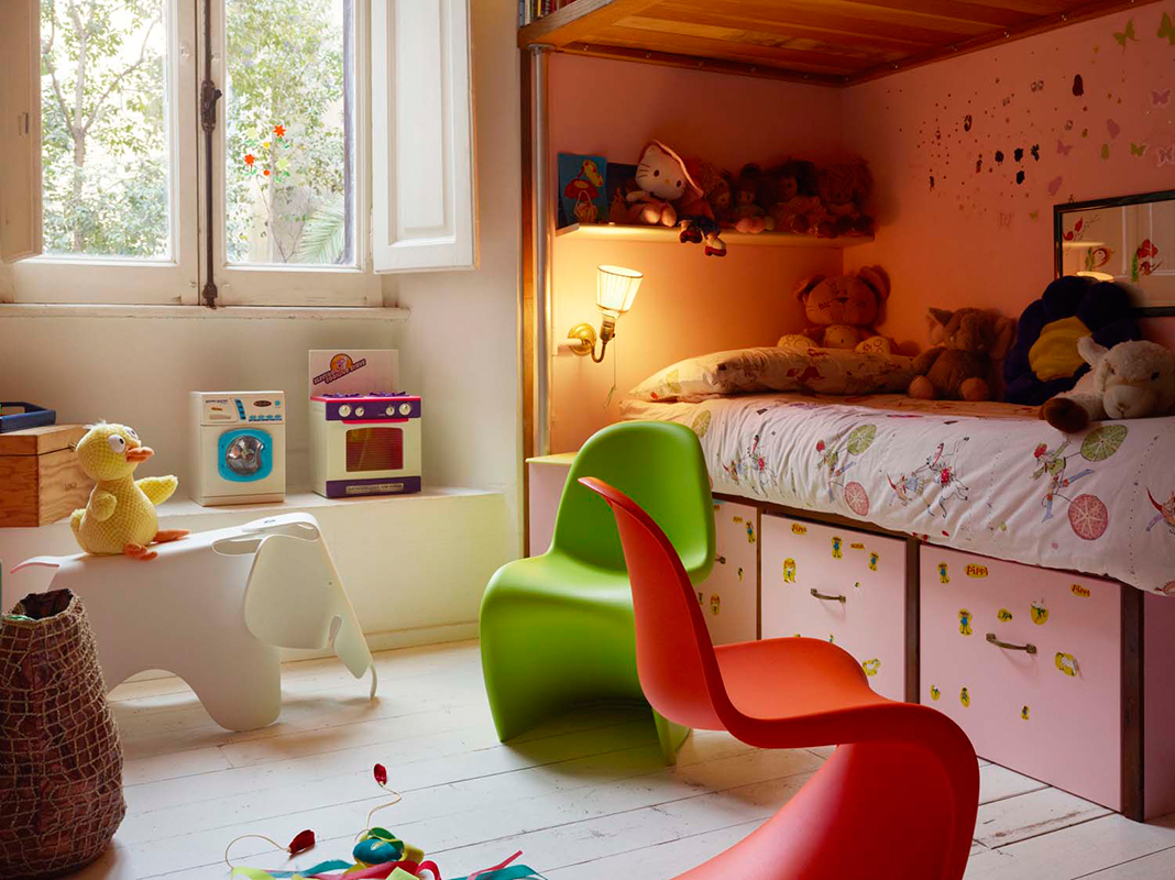 Eames Elephant-113466