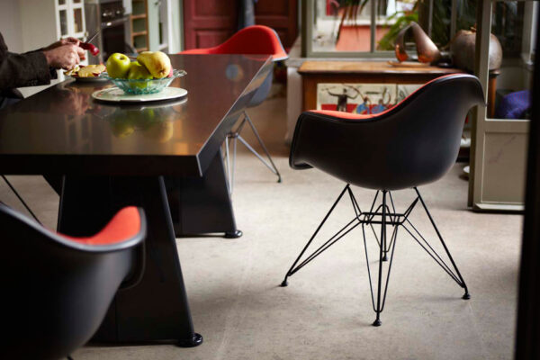 Silla Eames Plastic DAR Tapizado-116181