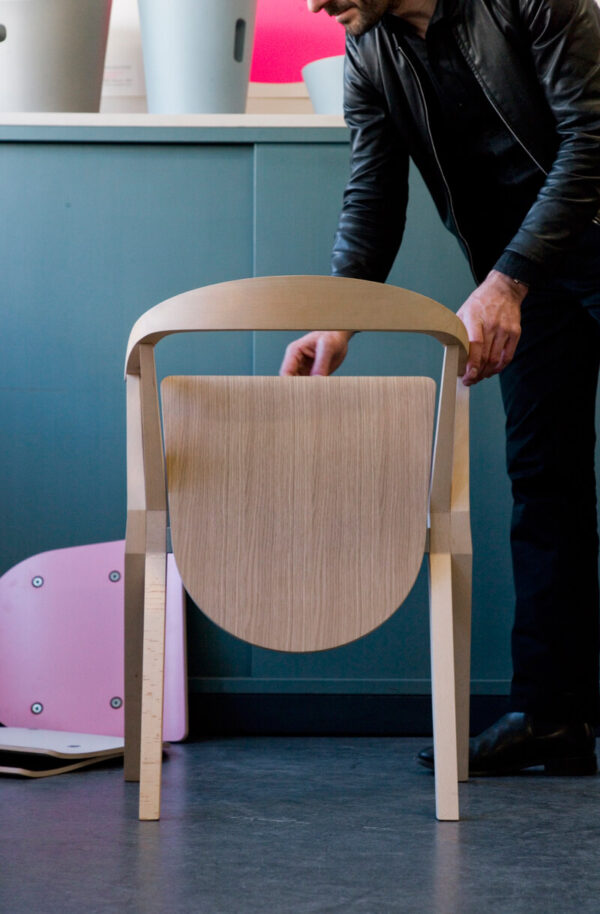 Chair B-140542