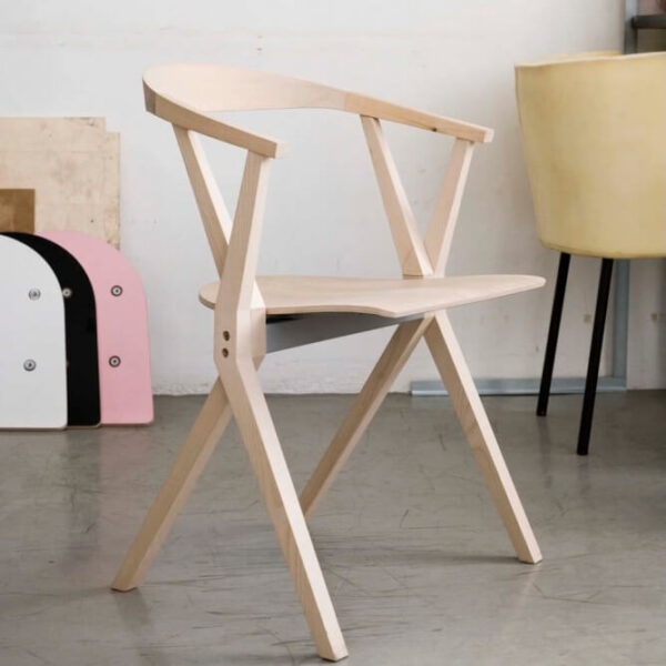 Chair B-140532