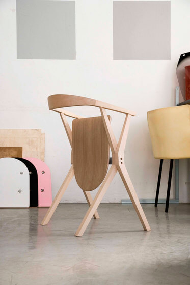 Chair B-140548