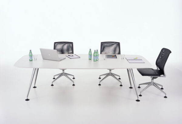 Mesa MedaMorph Oval Conferencing-142039
