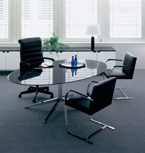 Mesa Florence Knoll Oval-348808