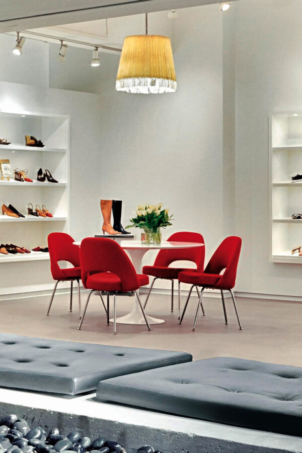 Silla Saarinen Conference Relax-155590