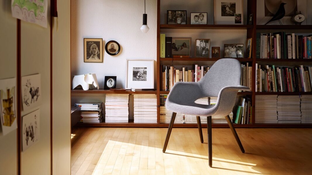 Eames Elephant Small Blanco ER-247609