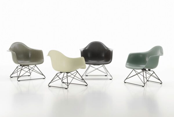 Sillón Eames Fiberglass LAR-262174
