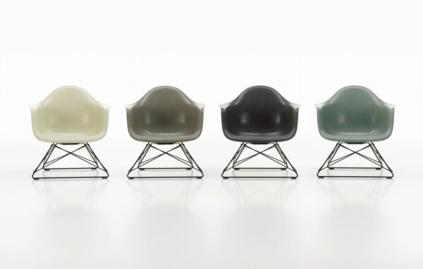 Sillón Eames Fiberglass LAR-262173
