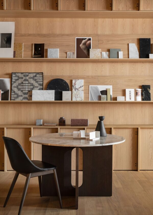 Mesa Androgyne Dining-274654