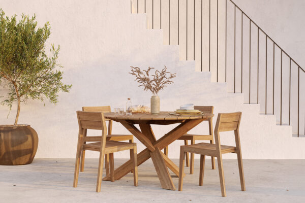 Mesa Circle Outdoor