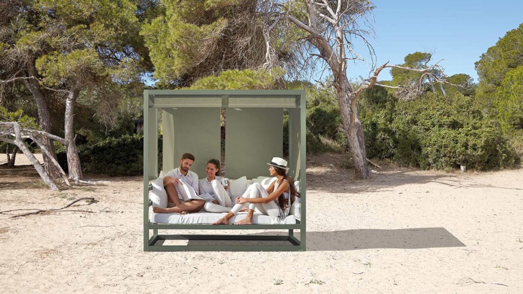 Sofá Tres Al Fresco-317469