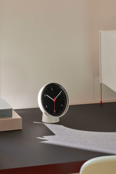 Reloj Hay Table Negro ER-365823