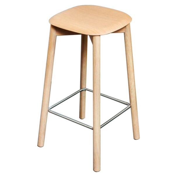 Taburete Soft Edge 82 Low Roble Natural Lacado ER-0