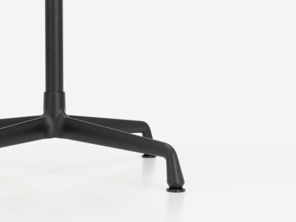 Mesa Eames Contract Alta-377840