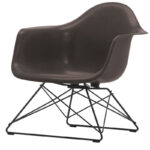 04 Eames Elephant Hide Grey 990,00 €