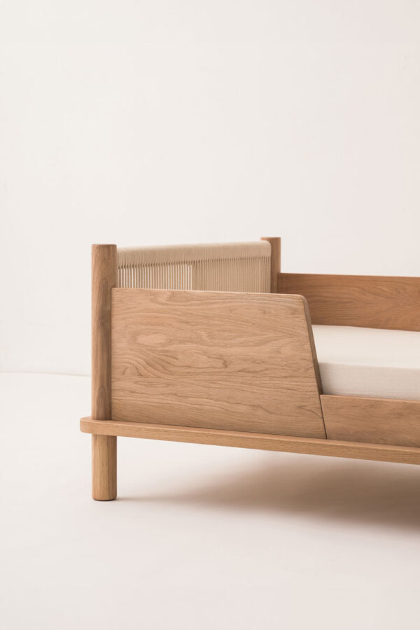 Cama Junior Latitude