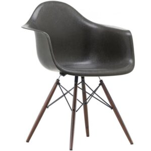 Silla Eames Fiberglass DAW